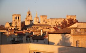 A la terrasse d'Avignon